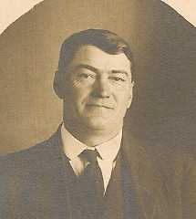 Larger memorial image loading...