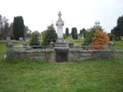 Larger memorial image loading...