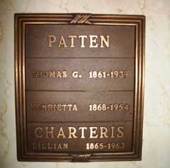 Larger memorial image loading...