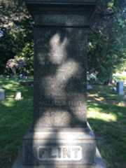 Larger memorial image loading...