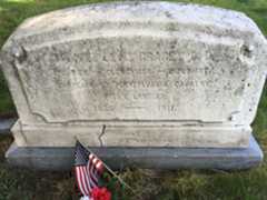 Larger memorial image loading...