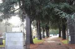 Larger memorial image loading...