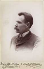 Larger memorial image loading...