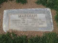 Larger memorial image loading...