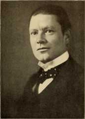 Larger memorial image loading...