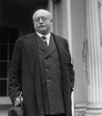 Larger memorial image loading...