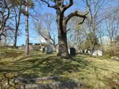 Larger memorial image loading...