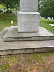 Larger memorial image loading...