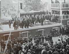 Larger memorial image loading...