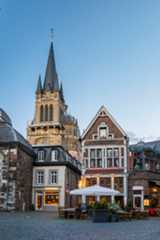Historische Stadt in der Aachener Altstadt mit Aachener Dom