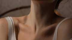 【お悩み相談】「肩コリが辛い」そんな人が今日からマッサージすべき3つの部位とは?# 毒出し保健室