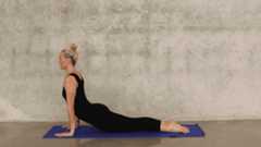 【ヨガ動画】鬱々とした気持ちを晴れやかに!心をポジティブにするヨガ