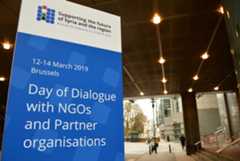 Третья международная донорская конференция по Сирии проходит в Брюсселе. Представители более чем 85 стран и организаций по приглашению Евросоюза и ООН приехали в европейскую столицу, чтобы до 14 марта собрать средства для помощи сирийскому населению и беженцам. Место: Бельгия, Брюссель. Автор: Алексей Витвицкий/РИА Новости. Третья международная донорская конференция по Сирии в Брюсселе