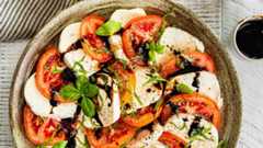 caprese-salad-with-balsamic-reduction-recipe