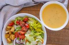copycat-italian-salad-dressing-recipe