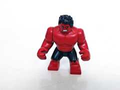 LEGO Marvel Captain America vs. Red Hulk Battle (76292)