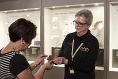 Volunteer in Minerals