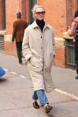 Elle Fanning On Her 'Role Model' Sister Dakota Working With Timothe Chalamet Her New Series 'Mastermind To Think Like a...