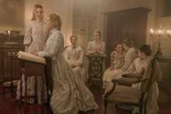 Elle Fanning On Her 'Role Model' Sister Dakota Working With Timothe Chalamet Her New Series 'Mastermind To Think Like a...