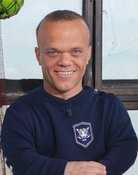 Anthony Laborde as Passe-Muraille