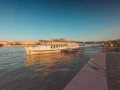 Grand Jules Boat Hotel Grand Jules Boat Hotel