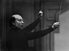 John Williams leads the Boston Pops during rehearsal at Symphony Hall in Boston MA on June 17 1982.
