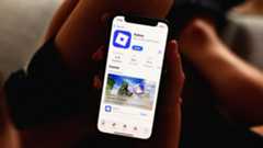 Roblox’s AI-Powered Age Verification Is a Complete Mess