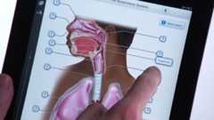 止まらぬアマゾン、グーグルに賭ける対抗勢力