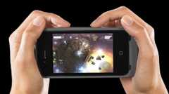 背面からiPhoneを操作できるケース