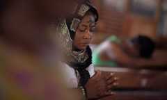 Les fidèles chrétiens célèbrent le mercredi des Cendres, premier jour du carême, à l'église catholique Saint-Léon d'Ikeja, à Lagos, au Nigeria, le 5 mars 2025