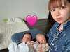 双子出産の中川翔子 ビックリ顔の入浴ショットを披露!お揃いの“バンザイ”ポーズでスヤスヤ♪「寝てる姿もイケメンすぎ」「お人形さんみたい」
