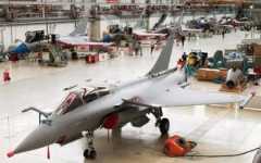 У Франції затримали працівника, який приховано знімав виробництво винищувачів Rafale