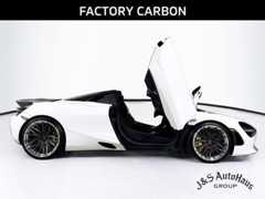 Photo of 2022 White McLaren 720S