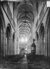 Intérieur : nef vers le choeur