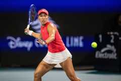 2025 Miami Open Jessica Pegula of The United States returns the ball during the Miami Open tennis tournament, Thursday, Mar. 27, 2025, in Miami Gardens, Fla. (Tomás Diniz Santos/South Florida Stadium)