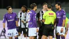 Dušan Vlahović usred utakmice želio napustiti teren, sudija ga molio da to ne uradi!