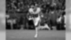 New York Giants running back Saquon Barkley (26) runs the ball against the Dallas Cowboys during the second quarter of an NFL football game, Monday, Nov. 4, 2019, in East Rutherford, N.J. (AP Photo/Adam Hunger)