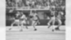 WR Ja'Marr Chase runs the ball during Week 3 against the Vikings, Sunday, Sept. 21, 2025.