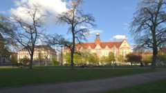 Gebäudeansicht Gymnasium - Leibnizschule