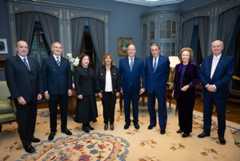 Installation du nouveau Conseil de la Couronne