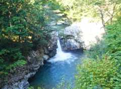 道の駅明宝がおすすめ!せせらぎ街道・郡上八幡周辺・下呂周辺・岐阜県郡上市明宝小川の観光スポット!神秘の小川の大滝