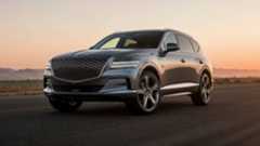 2024 Genesis GV80 3.5T in silver parked on road