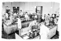Old chemistry labs, 1954 Old chemistry labs, 1954