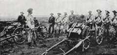 Boers with captured British guns: Siege of Kimberley, 14th October 1899 to 15th February 1900 during the Great Boer War