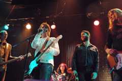 joel gion with hep alien gilmore girls