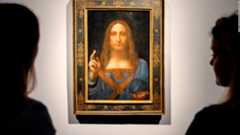 ダ・ヴィンチの「サルバトール・ムンディ」をモチーフにした作品もNFTでリリース/TOLGA AKMEN/AFP/AFP/Getty Images