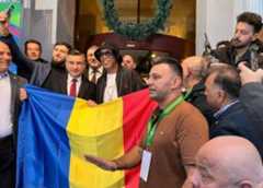 Euforie la apariția lui Ronaldinho la Iași! » Primarul l-a așteptat două ...