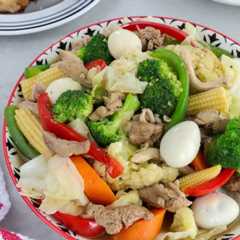 chop suey vegetable stir fry in a serving bowl.