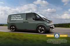 Kia PV5 Cargo: quasi 700 km con una ricarica, un van da record