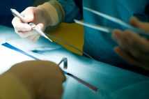 赤穂市民病院を舞台とする医療過誤裁判では恐怖の執刀映像が流された(写真はイメージ)